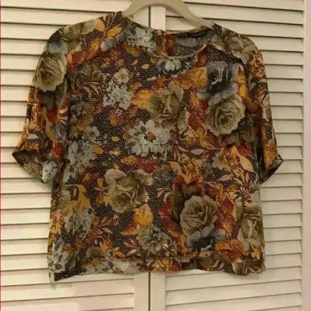 Zara top M